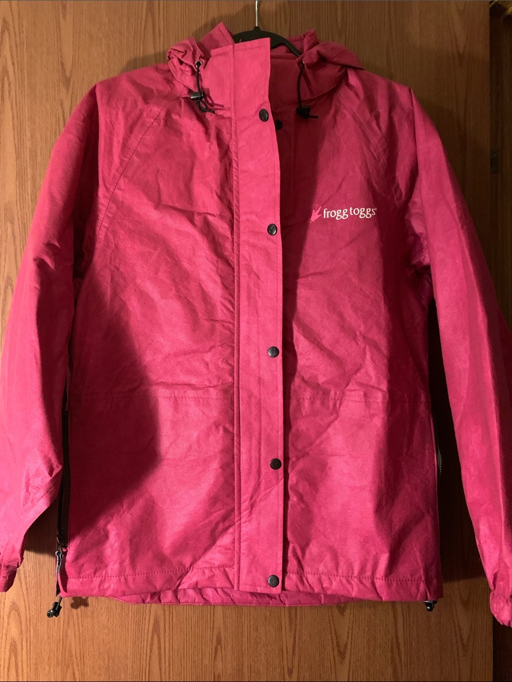 Frog Toggs  Women's Waterproof Raincoat in Pink Size S